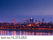 View from The Gdanski Bridge of Warsaw after dark. Редакционное фото, агентство BE&W Photo / Фотобанк Лори