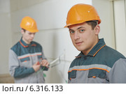 Electrician. Cabling work. Стоковое фото, фотограф Дмитрий Калиновский / Фотобанк Лори