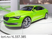 Концептуальный лифтбек Skoda Vision С. ММАС 2014. Редакционное фото, фотограф Сергей Лаврентьев / Фотобанк Лори
