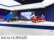 Стенд Datsun.Московский международный автомобильный салон 2014. Редакционное фото, фотограф Сергей Лаврентьев / Фотобанк Лори