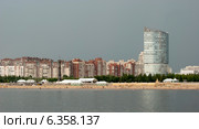 Вид с Финского залива на пляж парка 300-летия Санкт-Петербурга (2014 год). Редакционное фото, фотограф Румянцева Наталия / Фотобанк Лори