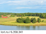 Пейзаж с фермой. Стоковое фото, фотограф Валерия Попова / Фотобанк Лори