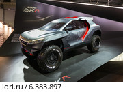 Peugeot 2008 DKR. Московский международный автомобильный салон 2014. Редакционное фото, фотограф Сергей Лаврентьев / Фотобанк Лори
