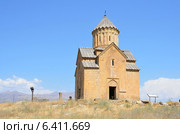 Церковь Сурб Аствацацин в селе Арени в Армении, 1321 год (2014 год). Стоковое фото, фотограф Овчинникова Ирина / Фотобанк Лори