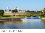 Новгородский кремль (2014 год). Редакционное фото, фотограф Антон Каменский / Фотобанк Лори