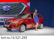 Datsun mi-Do на Московском международном автосалоне 2014 года. Редакционное фото, фотограф Алексей Назаров / Фотобанк Лори
