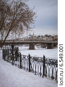 Город Тверь. Старый мост (2012 год). Редакционное фото, фотограф Ольга Денисова / Фотобанк Лори