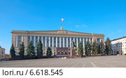 Администрация Липецкой области и памятник Ленину. Липецк (2014 год). Стоковое фото, фотограф Румянцева Наталия / Фотобанк Лори