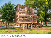 Голубятня в Саду Эрмитаже.Москва (2014 год). Редакционное фото, фотограф Владимир Князев / Фотобанк Лори