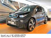 BMW i3 (2014 год). Редакционное фото, фотограф Art Konovalov / Фотобанк Лори