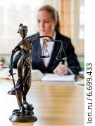 businesswoman in office. Стоковое фото, фотограф Erwin Wodicka / Фотобанк Лори