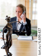 businesswoman in office. Стоковое фото, фотограф Erwin Wodicka / Фотобанк Лори