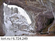 Капова пещера (Шульган-Таш, башк. Шүлгәнташ) — карстовая пещера на территории Бурзянского района республики Башкортостан (2013 год). Редакционное фото, фотограф Овчинникова Ирина / Фотобанк Лори