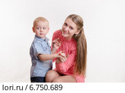 Мама играет с трехлетним сыном. Стоковое фото, фотограф Иванов Алексей / Фотобанк Лори