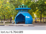 Город Сердобск. Автобусная остановка причудливой формы (2014 год). Стоковое фото, фотограф Сергей Лаврентьев / Фотобанк Лори