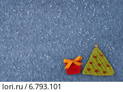 Новогодняя открытка с вязаным фоном. Стоковое фото, фотограф Gagara / Фотобанк Лори