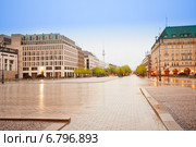 Парижская площадь, Унтер-ден-Линден в Берлине (2014 год). Стоковое фото, фотограф Сергей Новиков / Фотобанк Лори