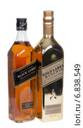 Виски Johnnie Walker. Black Label. Gold Label (2014 год). Редакционное фото, фотограф Александр Щепин / Фотобанк Лори