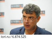 Борис Немцов, российский политик (2013 год). Редакционное фото, фотограф Галина Попова / Фотобанк Лори