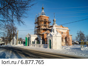 Восстановление Никольского храма в посёлке Мстёра (2014 год). Редакционное фото, фотограф Сергей Овчинников / Фотобанк Лори