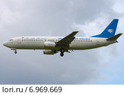 Boeing 737" (бортовой YA-PIE) авиакомпании Ariana Afghan Airlines на посадке в Шереметьеве (2014 год). Редакционное фото, фотограф Alexei Tavix / Фотобанк Лори