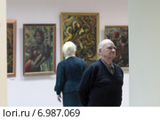 Открытие персональной выставки Балашихинского художника В.Н. Овсянникова (2015 год). Редакционное фото, фотограф Дмитрий Неумоин / Фотобанк Лори