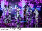 LONDON, ENGLAND - DECEMBER 02: Singer Ariana Grande performs at the annual Victoria's Secret fashion show on December 2, 2014 in London, England. Редакционное фото, фотограф Anton Oparin / Фотобанк Лори