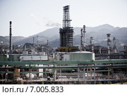 Нефтеперерабатывающий завод (НПЗ) Стоковое фото, фотограф Анастасия Золотницкая / Фотобанк Лори