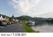 Старинный город Бернкастель-Кус. Германия (2014 год). Редакционное фото, фотограф Владимир Чинин / Фотобанк Лори