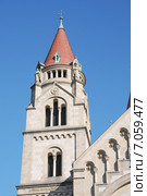 Церковь Святого Франциска Ассизского ( Franz Von Assisi Kirche) на Мексиканской площади ( Mexikoplatz) в Вене. Австрия (2014 год). Стоковое фото, фотограф stargal / Фотобанк Лори