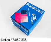 Коробка фотоаппарата одноступенного фотопроцесса Polaroid 636 Closeup (2015 год). Редакционное фото, фотограф Владимир Сергеев / Фотобанк Лори