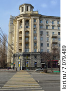 Набережная Тараса Шевченко, 1/2 (дом нефтяников). Москва (2015 год). Редакционное фото, фотограф lana1501 / Фотобанк Лори