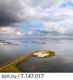 Месторождение нефти на озере Самотлор, вид сверху. Стоковое фото, фотограф Владимир Мельников / Фотобанк Лори