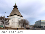 Астраханский кремль. Артиллерийская (пыточная) башня (2015 год). Редакционное фото, фотограф Виктор Филиппович Погонцев / Фотобанк Лори