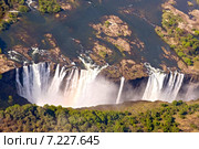 Africa, Victoria Falls, on Zambezi River between Zimbabwe and Zambia. Стоковое фото, агентство BE&W Photo / Фотобанк Лори