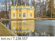 Санкт-Петербург, город Пушкин (Царское Село), Екатерининский парк, «Верхняя ванна» (2015 год). Редакционное фото, фотограф Владимир Сергеев / Фотобанк Лори