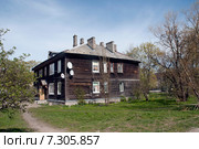 Деревянный жилой дом (2015 год). Редакционное фото, фотограф Svet / Фотобанк Лори