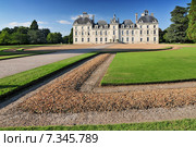 Cheverny Castle built in the seventeenth century in the style of Louis XIII in Cheverny France. Редакционное фото, агентство BE&W Photo / Фотобанк Лори