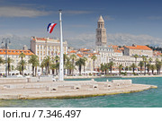 Croatia, Split, Riva Promenade, Bell tower, Italian and British embassy and consulates in Split Croatia. Стоковое фото, агентство BE&W Photo / Фотобанк Лори