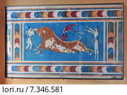 Copy of Bull Leaping Fresco, Palace of Knossos, Greece Crete. Редакционное фото, агентство BE&W Photo / Фотобанк Лори