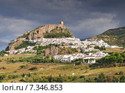 White Village of Zahara de la Sierra Cádiz Andalusia Spain. Стоковое фото, агентство BE&W Photo / Фотобанк Лори
