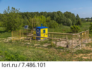 Газокомпрессорная станция на солнечных батареях. Стоковое фото, фотограф Ткач Александр / Фотобанк Лори