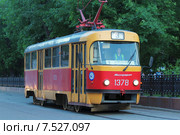 Москва. Городской трамвай Tatra T3SU (2015 год). Редакционное фото, фотограф Александр Тарасенков / Фотобанк Лори