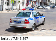 Патрульный автомобиль ГАИ на городской улице в Самаре (2015 год). Редакционное фото, фотограф FotograFF / Фотобанк Лори