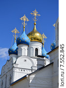 Купола Георгиевской церкви в Дедовске Московской области (2015 год). Стоковое фото, фотограф lana1501 / Фотобанк Лори
