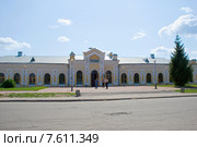 Железнодорожный вокзал. Город Тихвин, Ленинградская область (2014 год). Стоковое фото, фотограф Александр Щепин / Фотобанк Лори