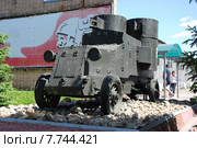Бронеавтомобиль "Остин-Путиловец" (2015 год). Редакционное фото, фотограф Виктор Мандриков / Фотобанк Лори