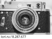 Советский ретро-фотоаппарат Зоркий 2-с (2010 год). Редакционное фото, фотограф g.bruev / Фотобанк Лори