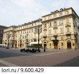 Piazza Carignano Turin. Стоковое фото, фотограф Claudio Divizia / Smarterpix / Фотобанк Лори