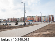 Площадь возле ТРК "Триумф Плаза" в Обнинске (2015 год). Редакционное фото, фотограф Алёшина Оксана / Фотобанк Лори